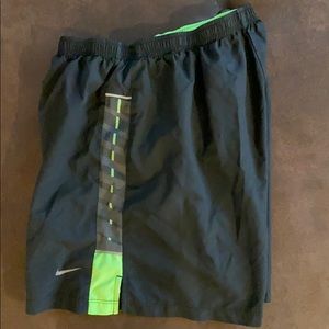 Men’s running shorts